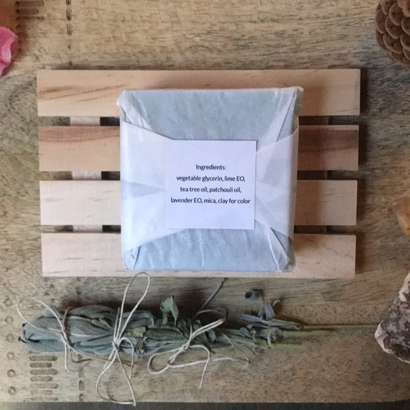 SUMMER LIME Glycerin Bar Soap (4.5 oz) / Mountain Mom Soap Co - Picture 6 of 7